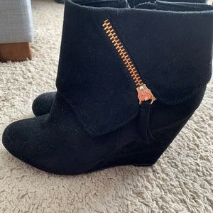 Size 7 womens wedge boots